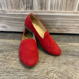 Red Soul Naturalizer flats size 7.5
